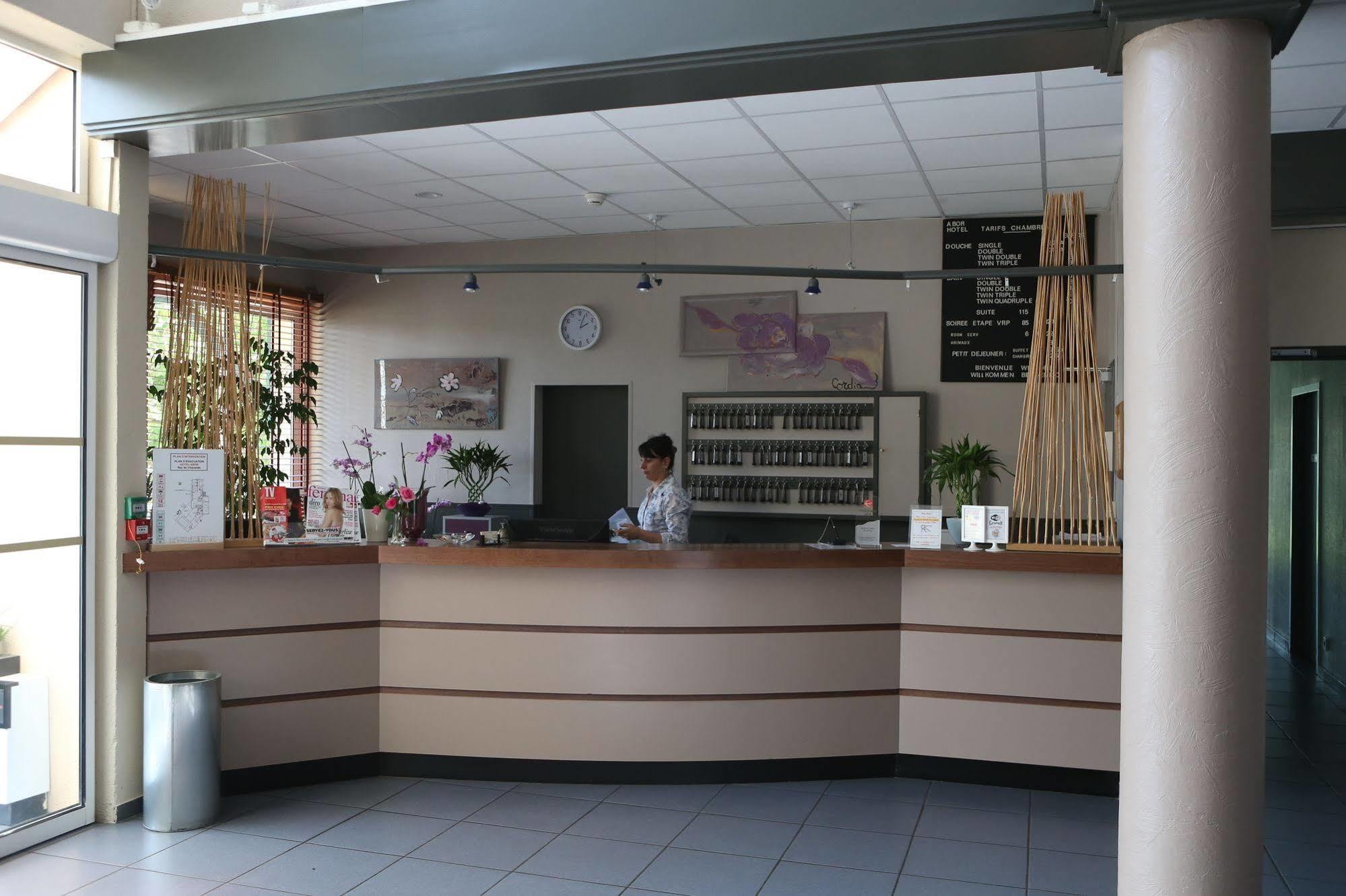 Abor Hotel, Mont De Marsan Saint-Pierre-du-Mont エクステリア 写真
